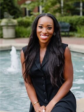 Meet your Posher, Malikah